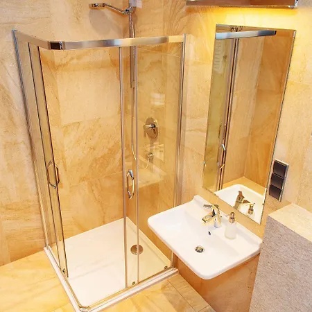 Sun & Snow, Teczowe Wzgorze Apartman *