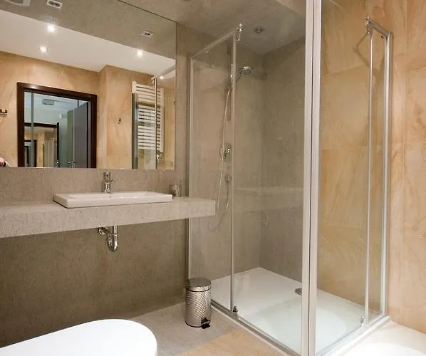 Teczowe Wzgorze, Sun & Snow