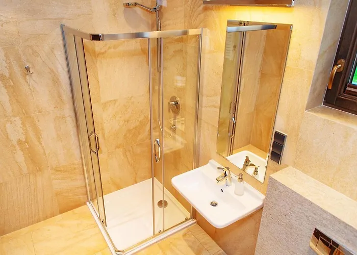 Teczowe Wzgorze, Sun & Snow